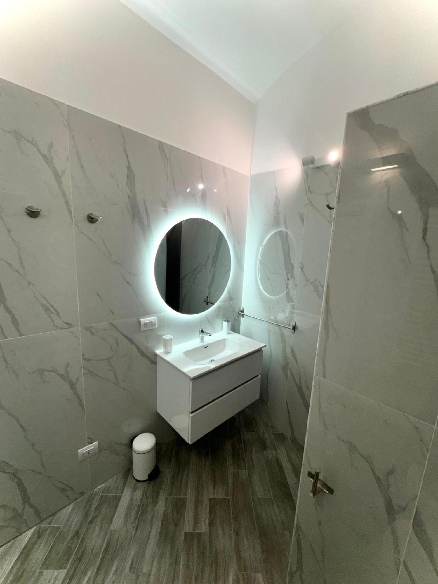 Guest house Casa Savoia Naples
